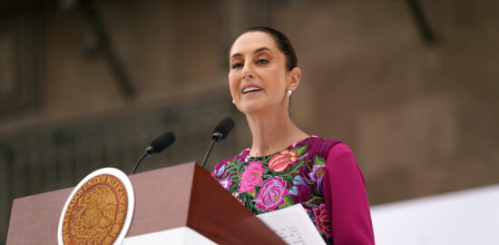 Claudia Sheinbaum acusa extralimitación del INE tras elecciones