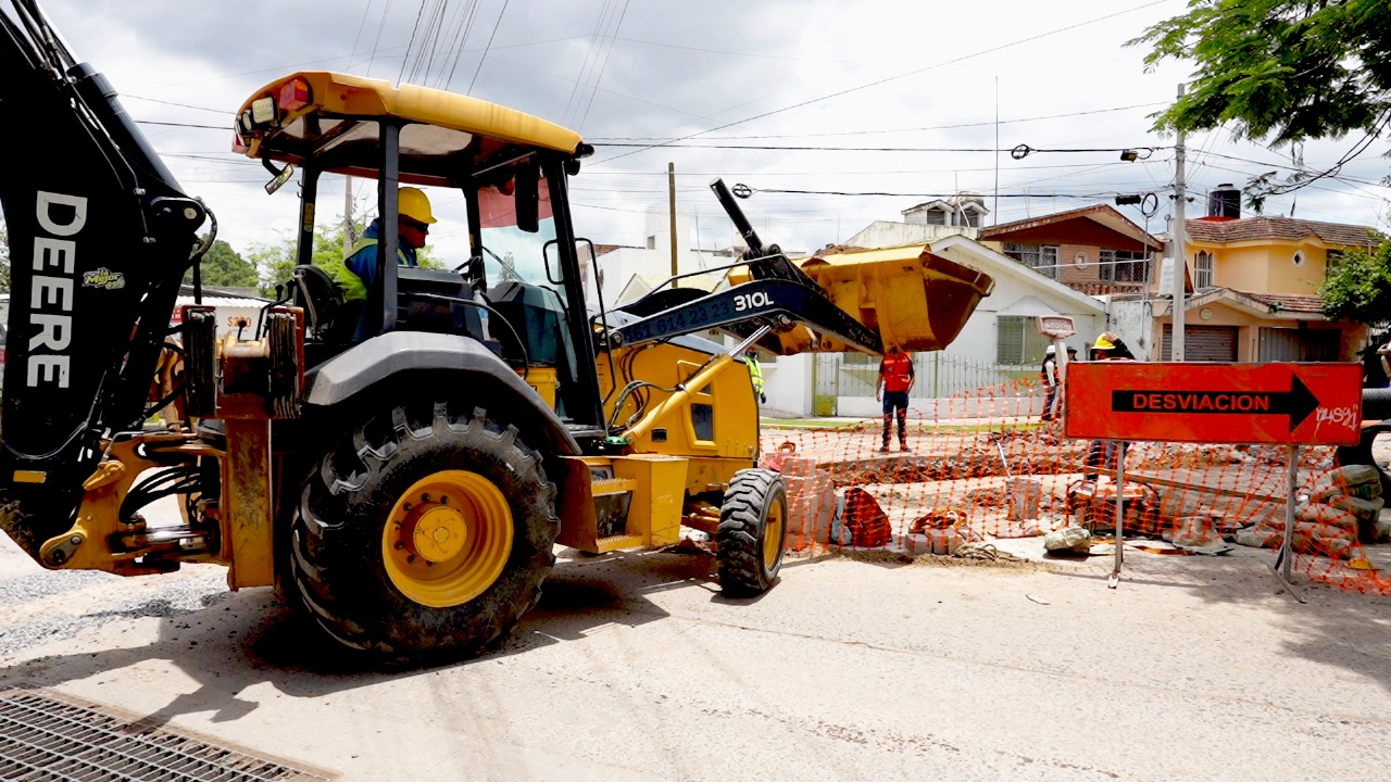 Renovación de alcantarillado en León Moderno mejora servicios