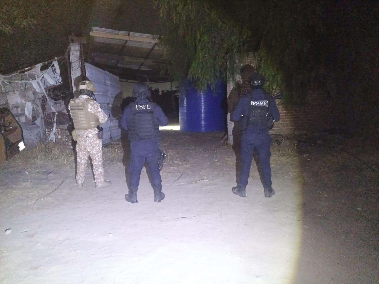 FSPE asegura hidrocarburo y desmantela toma clandestina
