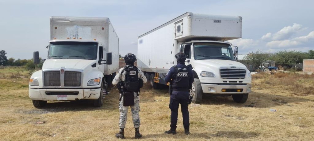 cateo en Juventino Rosas asegura tractocamiones