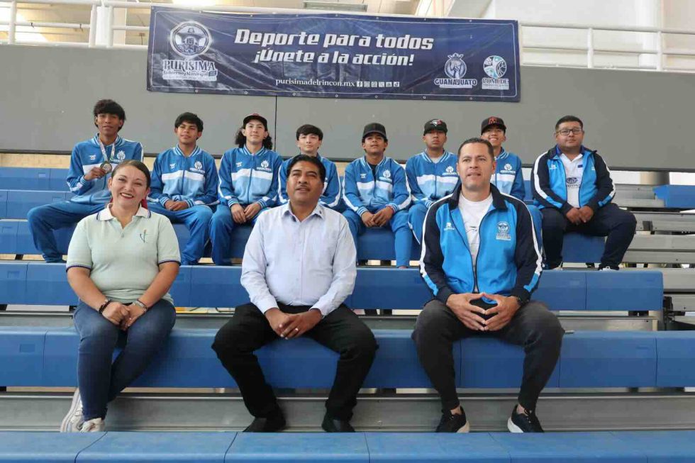 Purísima respalda deportistas con becas deportivas